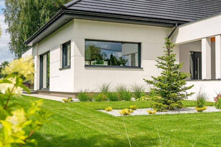 Rodzaje okien do domu – które z nich będą najlepszym wyborem?