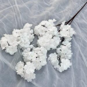 Sztuczne kwiaty – czy to dobra inwestycja dla Twojego wnętrza?